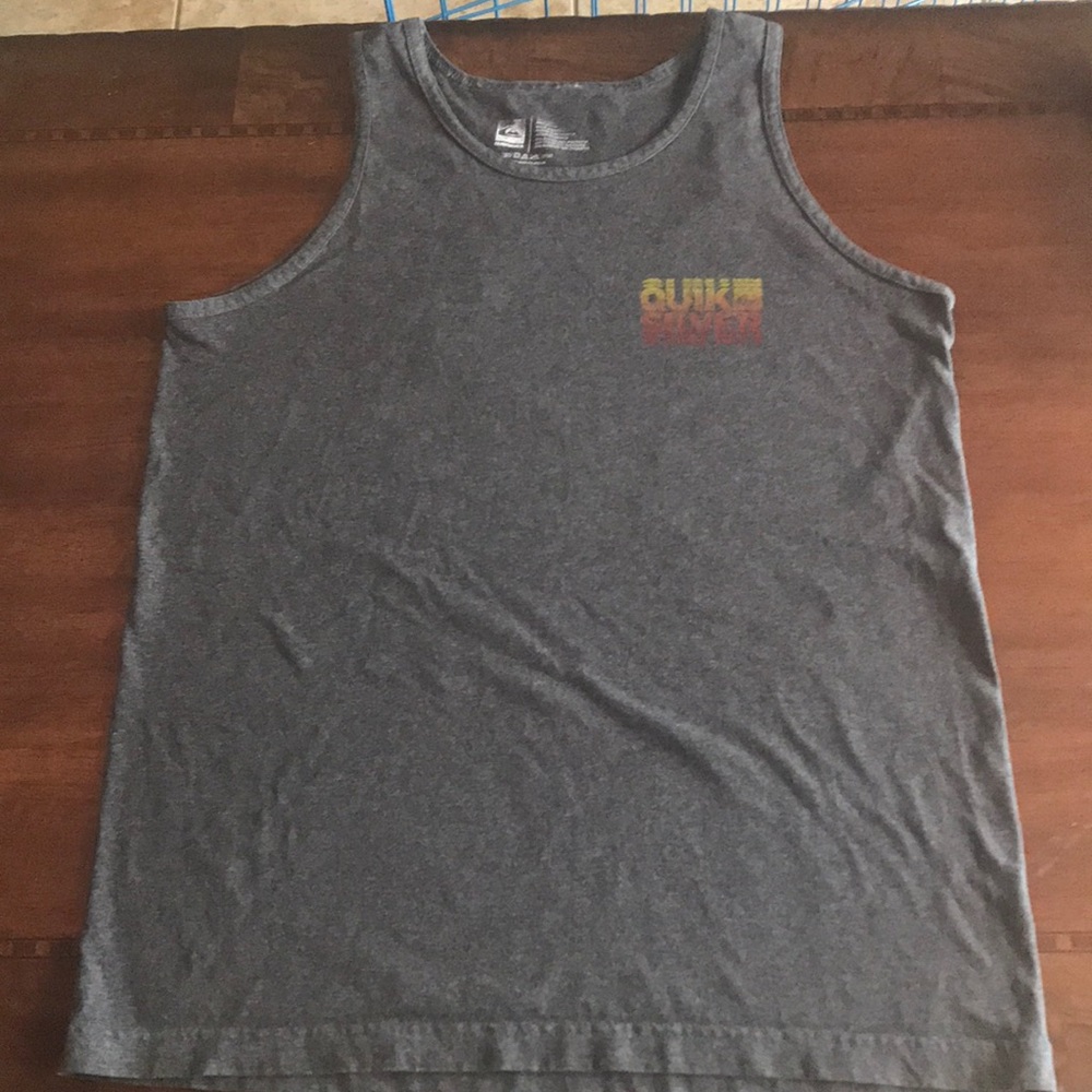Quik silver tank top size medium